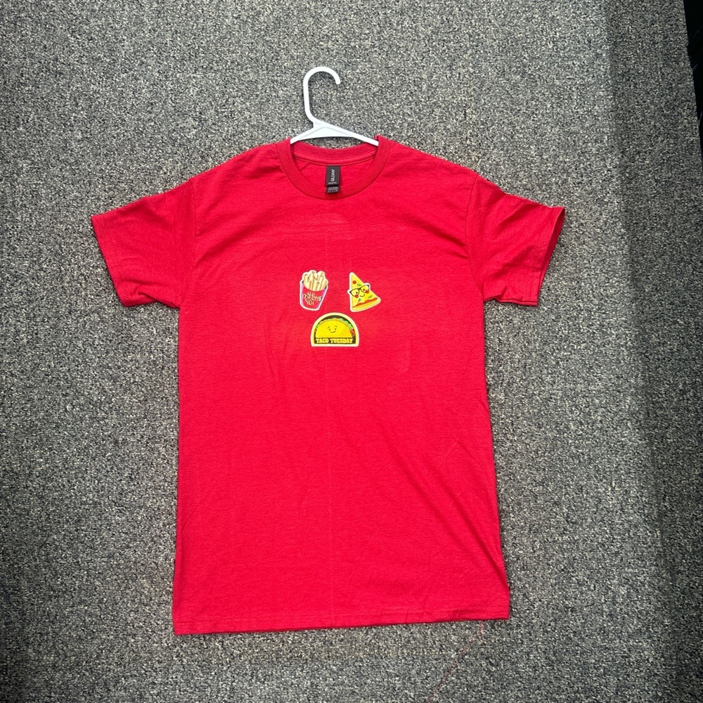 Red cotton T-shirt, pizza taco fries